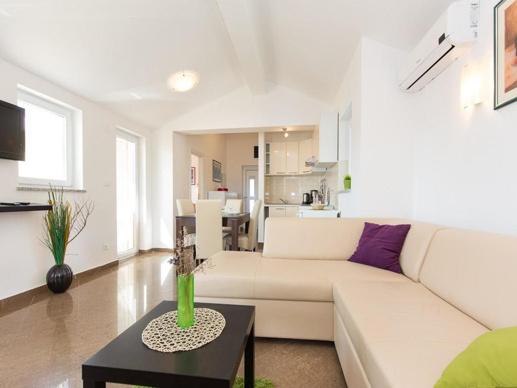 Apartments Josip Čižići Bagian luar foto